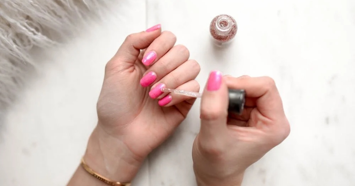 Cómo crear esmalte de uñas en casa.