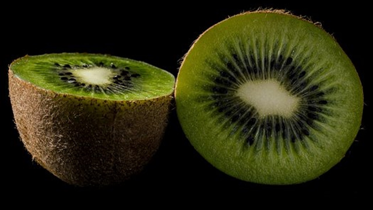 kiwi tagliato