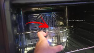 Perché tutti mettono un bicchiere d’acqua nel forno? Risolve questo problema