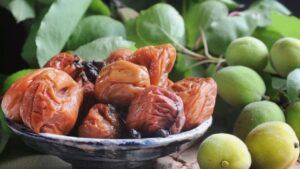 Umeboshi: tutte le proprietà di questo superfood e come puoi prepararlo a casa