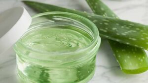 Come preparare il gel di aloe vera in casa e come applicarlo