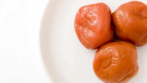 Hai mai sentito parlare delle Prugne Umeboshi e delle loro numerose virtù? Ecco ciò che dovresti sapere