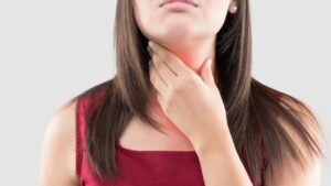 Mal di gola? 9 rimedi tutti naturali
