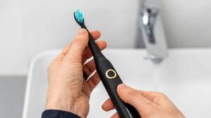 Come igienizzare il tuo spazzolino elettrico