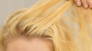 Capelli che diventano subito sporchi? Segui questi consigli