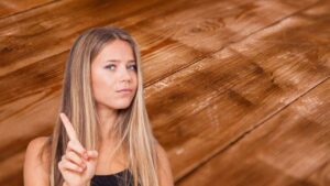 6 cose che non dovresti mai usare se hai il parquet in casa