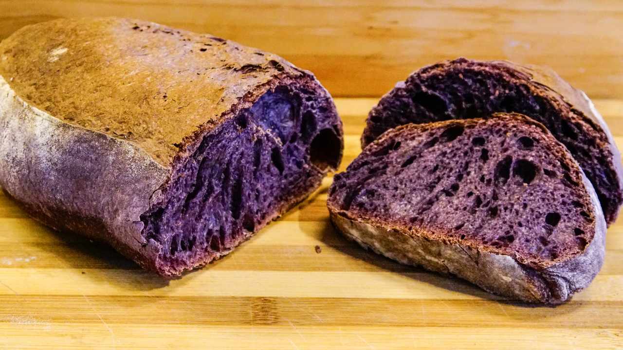 benefici pane viola 